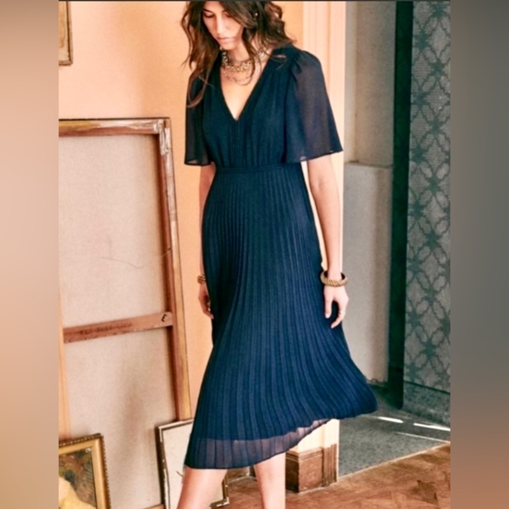 Sezane Florencia  GORGEOUS Dress in Navy